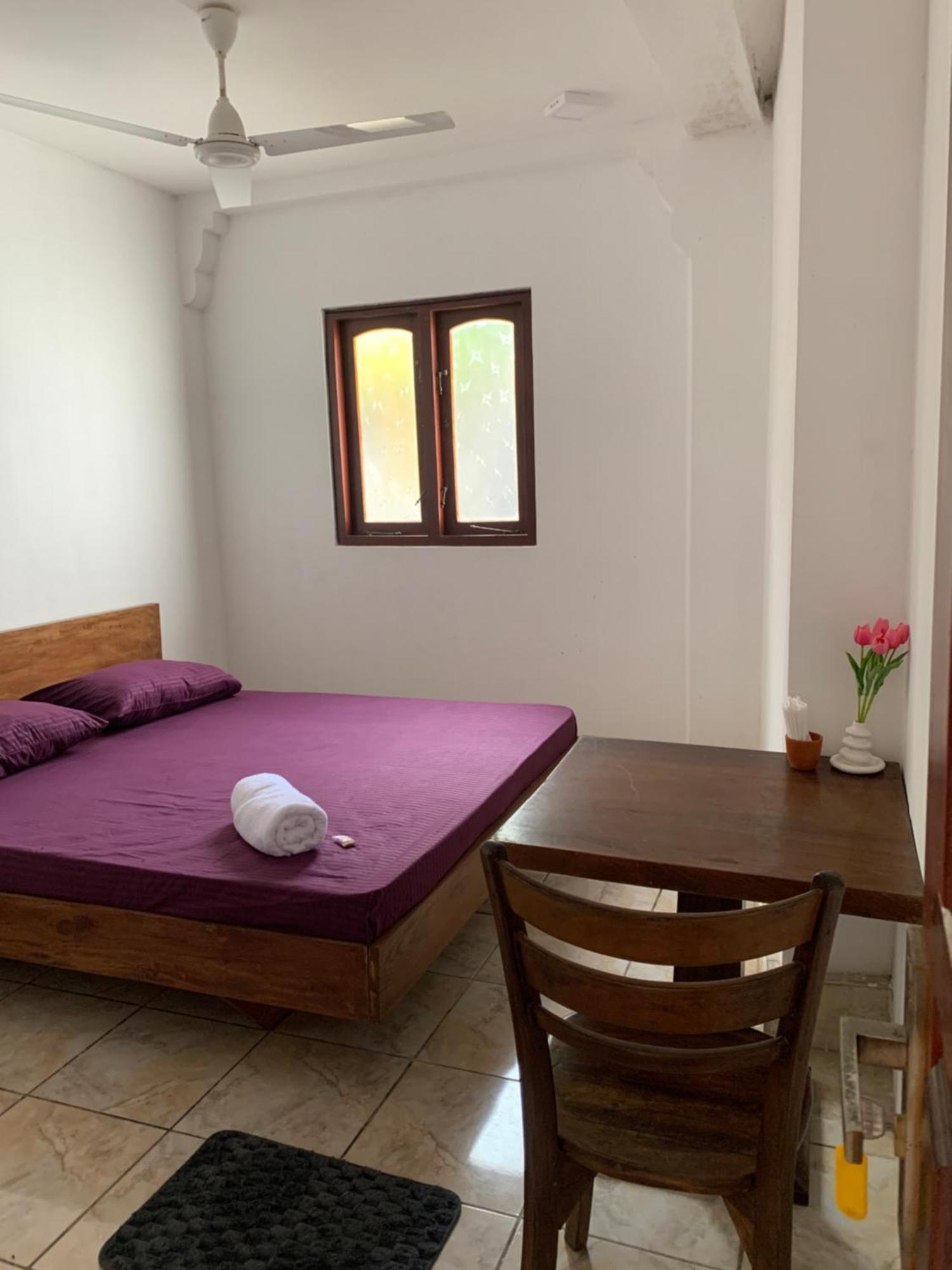 La Fiesta Bed and Breakfast Weligama Exteriör bild